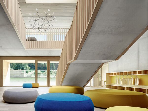 5_Arper_Pix_67_lounge_Kindergarten-SusiWeigel_3000+3001+3002+3003.jpg