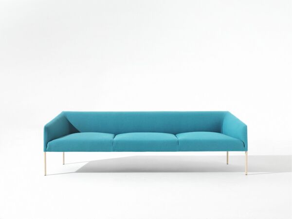 5_Arper_Saari_sofa_3seats_MarcoCovi_L20_2713_1.jpg