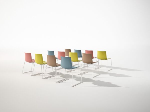 5_Arper_Catifa46_chair_sled_MarcoCovi_polypropylene_0278_5.jpg