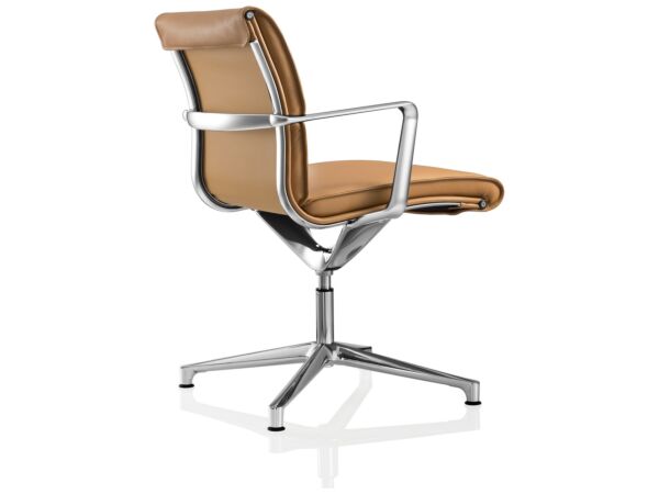 2_Una_Una_Chair_Executive_04.jpg