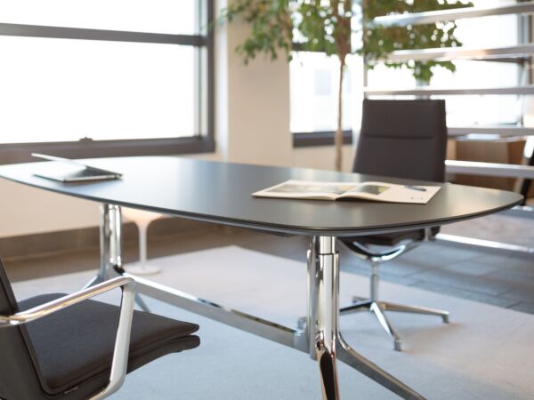 5_NoTable_NoTable_Desk_ambient_01.jpg