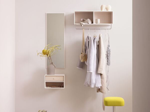 5_Montana_Home19_20_NGStudio_Hall_DASH_Oat_WhiteOak_H.jpg