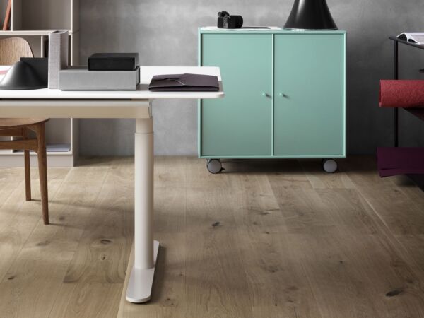 5_Montana_Office_s01_HiLow_CO16_Truffle_Caribe_Detail02_H.jpg