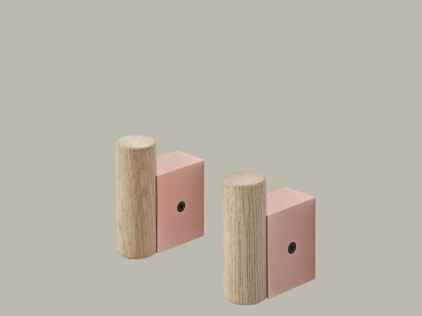 5_attach-coat-hooks-rose-oak-2-set-muuto-5000x5000-hi-res-cb.jpg