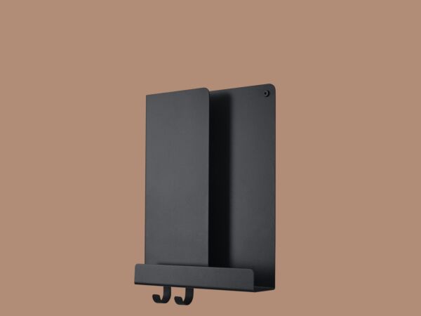 5_folded-shelves-30x40-cm-black-muuto-5000x5000-hi-res-cb.jpg