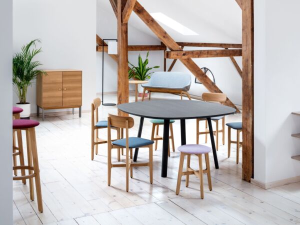 5_1.3CHAIR_Ambiente-02.jpg