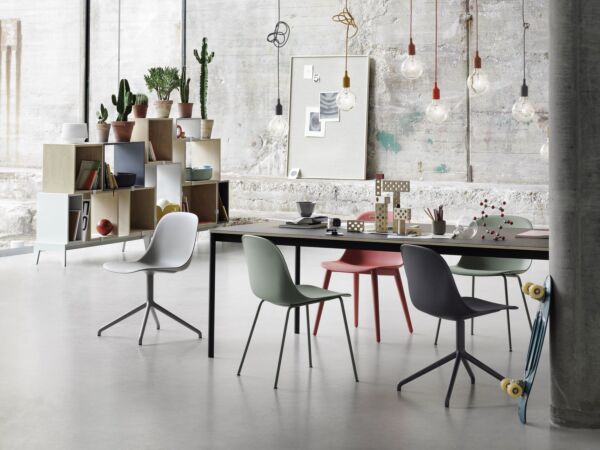 5_fiber-sidechair-stacked-e27-base-table-org.jpg