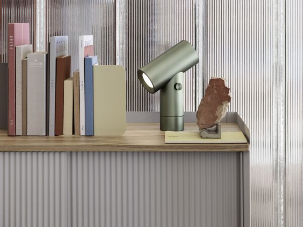 5_Beam-enfold-compile_bookend-muuto.jpg