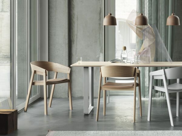 5_cover-chair-7070-table-grain-pendant-lamp-corky.jpg