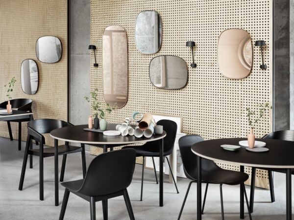5_framed_mirrors_cafe_steeting_lean_o110_base_table_med-res.jpg