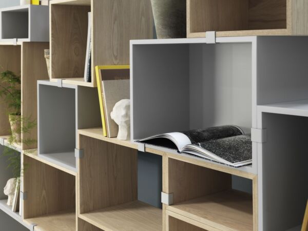 5_stacked-config-10-light-grey-oak-detail-org.jpg