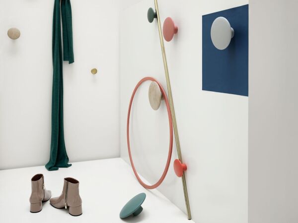 5_dots-dots-metal-muuto.jpg