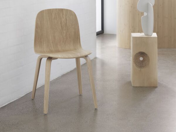 5_visu-wood-base-e27-burgundy-muuto-org.jpg