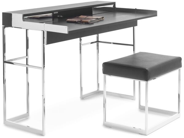 2_magic desk_01.jpg