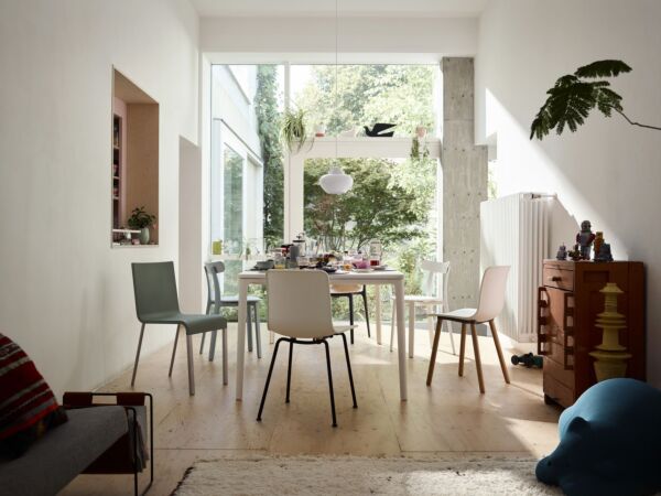 5_AD_NO_Eames_AD_Plate Dining Table HAL .03 Hal Wood All Plastic Chair Belleville Chair Wood_master.jpg