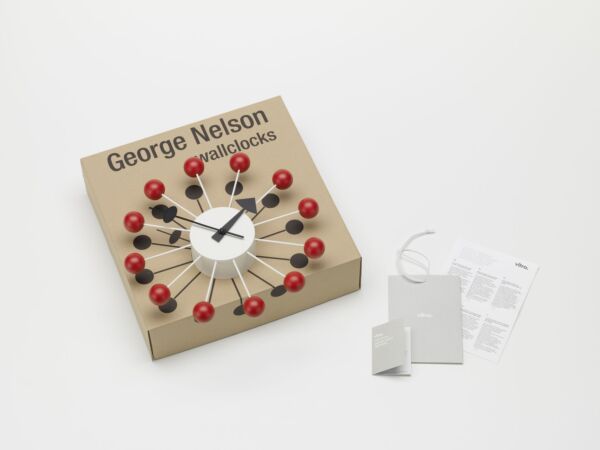 5_Ball Clock_red_with Box_master.jpg