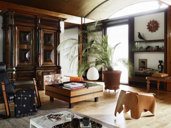 5_1875105_Eames Elephant (Plywood) Wooden Doll Cat Nelson Fan Clock Eames House Bird black Akari 1A Eames Wool Blanket Cité_master.jpg