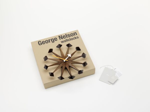 5_1626189_Polygon Clock, with Box_master.jpg