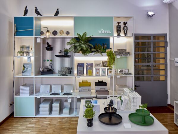 5_Vitra pop-up store at Fuorisalone 2016_master.jpg