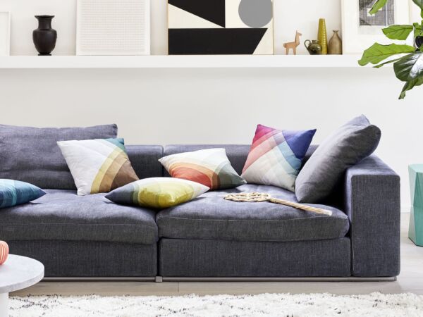 5_Accessories Collection 2019 Herringbone Pillows in-situ_master.jpg