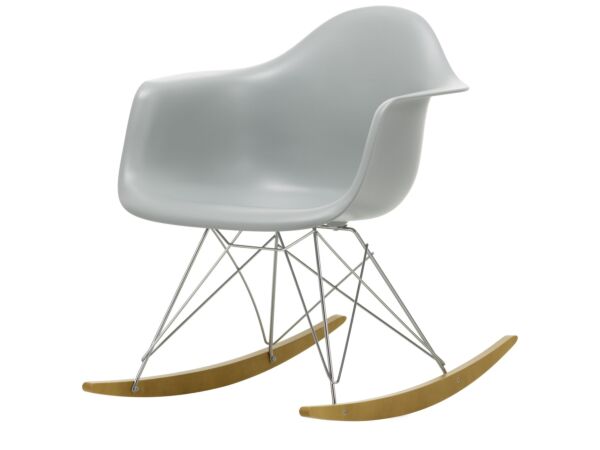 2_2817079_Eames Plastic Armchair RAR - 24 light grey - 01 chrome 02 golden maple - left_master.jpg
