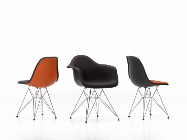 5_47607_Eames Plastic Armchair DAR Eames Plastic Side Chair DSR_master.jpg