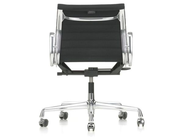 2_zSoft Pad Chair EA 217_master.jpg