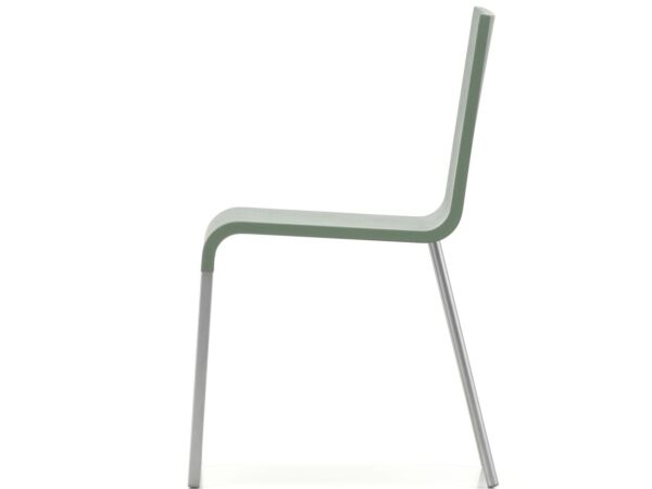 2_zChaise_03_master.jpg