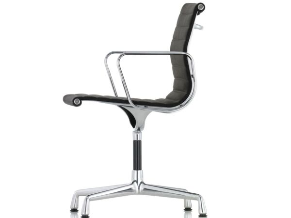 2_z346280_Aluminium Chair EA 103_master.jpg