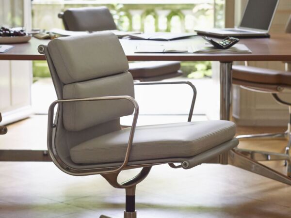 5_745727_Soft_Pad_Chair_208_Detail_Zement_master_1.jpg