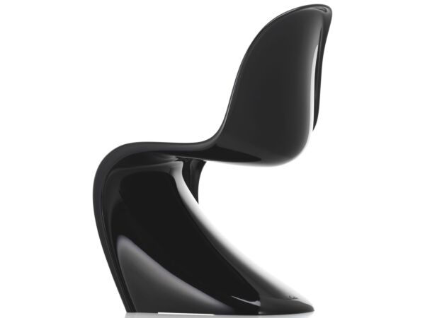 2_z3141647_Panton Chair Classic_master.jpg