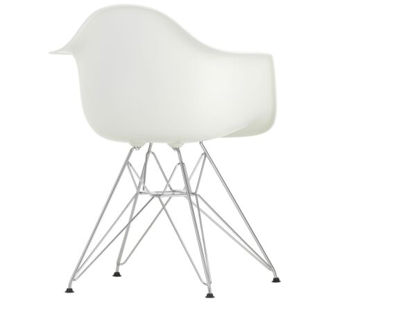 2_z2778728_Eames Plastic Armchair DAR - 04 white - 01 chrome - right_master.jpg