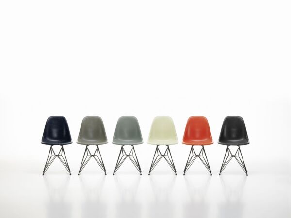 5_Eames Fiberglass Side Chair DSR image 1.jpg