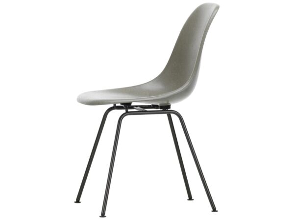 2_2816915_Eames Fiberglass Side Chair DSX - 06 raw umber - 30 basic dark powder-coated - left_master.jpg