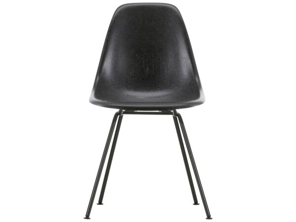 2_z2816898_Eames Fiberglass Side Chair DSX - 04 elephant hide-grey - 30 basic dark powder-coated - centre_master.jpg