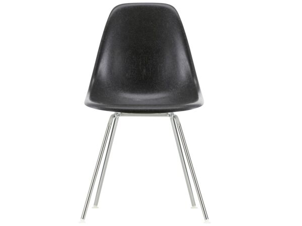 2_z2816894_Eames Fiberglass Side Chair DSX - 04 elephant hide-grey - 01 chrome - centre_master.jpg