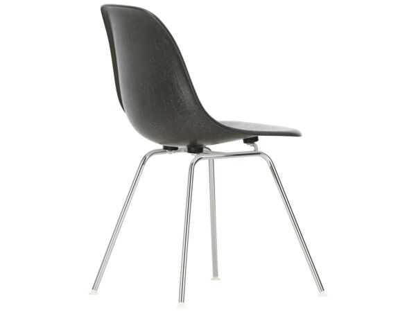 2_z2816896_Eames Fiberglass Side Chair DSX - 04 elephant hide-grey - 01 chrome - right_master.jpg