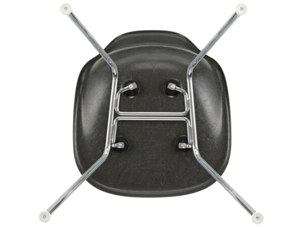 2_z2816893_Eames Fiberglass Side Chair DSX - 04 elephant hide-grey - 01 chrome - bottom_master.jpg