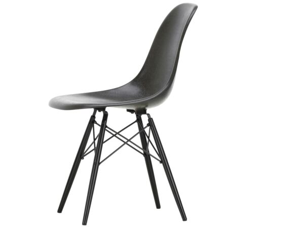 2_2816779_Eames Fiberglass Side Chair DSW - 04 elephant hide-grey - 30 black maple - left_master.jpg