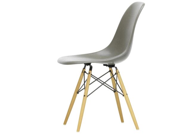 2_2816807_Eames Fiberglass Side Chair DSW - 06 raw umber - 02 golden maple - left_master.jpg