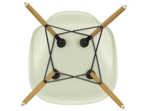 2_z2816725_Eames Fiberglass Side Chair DSW - 01 parchment - 02 golden maple - bottom_master.jpg
