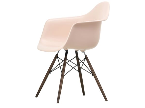 2_Eames Plastic Armchair DA.jpg