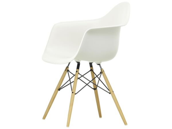 2_Eames Plastic Armchair DA.jpg