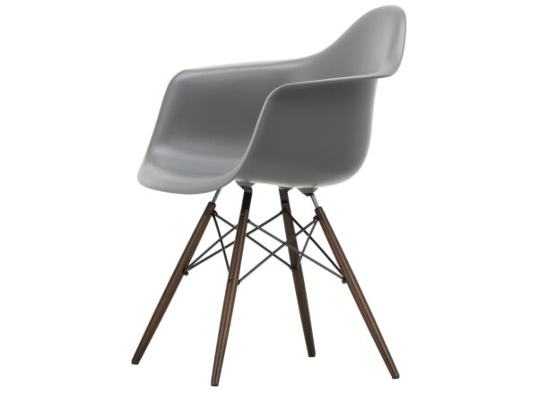 2_Eames Plastic Armchair DA.jpg
