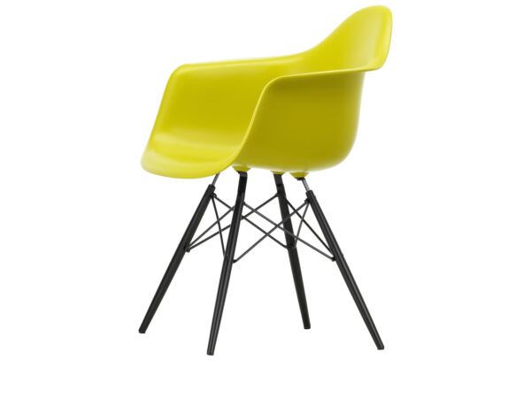 2_Eames Plastic ArmchairDA.jpg