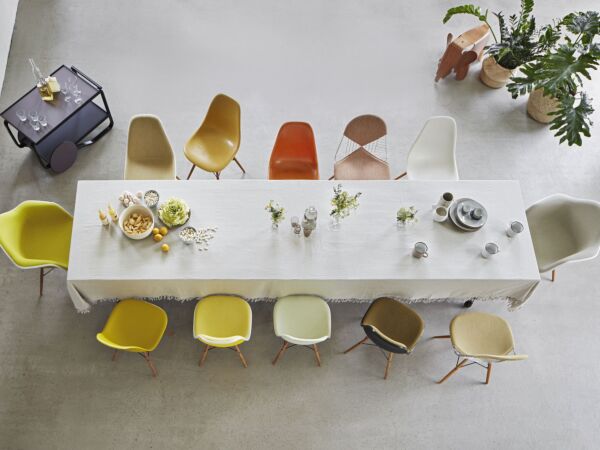 5_2794267_Eames Plastic Side Chair DSW Eames Plastic Armchair DAW_master.jpg