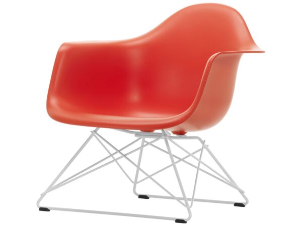 2_3163505_Eames Plastic Armchair LAR - 03 poppy red - 04 white powder-coated - left_master.jpg