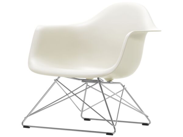 2_3163525_Eames Plastic Armchair LAR - 11 pebble - 01 chrome - left_master.jpg