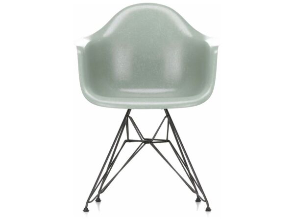 2_Z2613867_eames fiberglass armchair dar_master.jpg