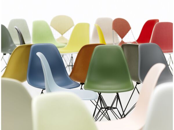5_2783167_Eames Plastic Chair, Fiberglass Chair, Wire Chair - Group 02_master.jpg